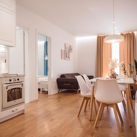 Tam Skanderbeg Square Serviced City Center Apartment No1 Tirana Buitenkant foto