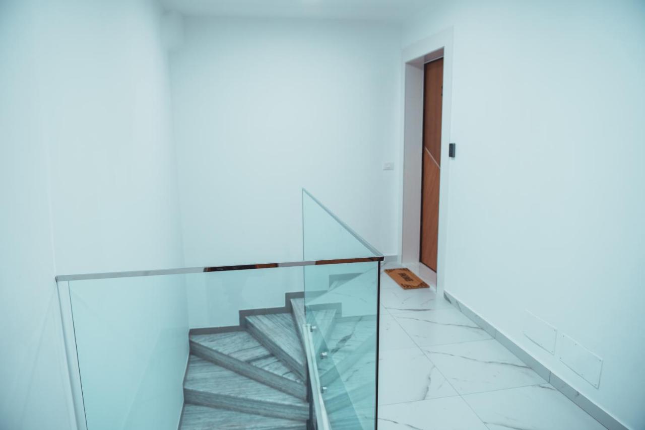 Tam Skanderbeg Square Serviced City Center Apartment No1 Tirana Buitenkant foto