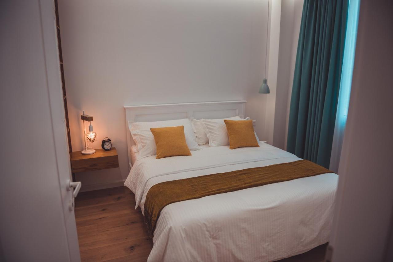 Tam Skanderbeg Square Serviced City Center Apartment No1 Tirana Buitenkant foto