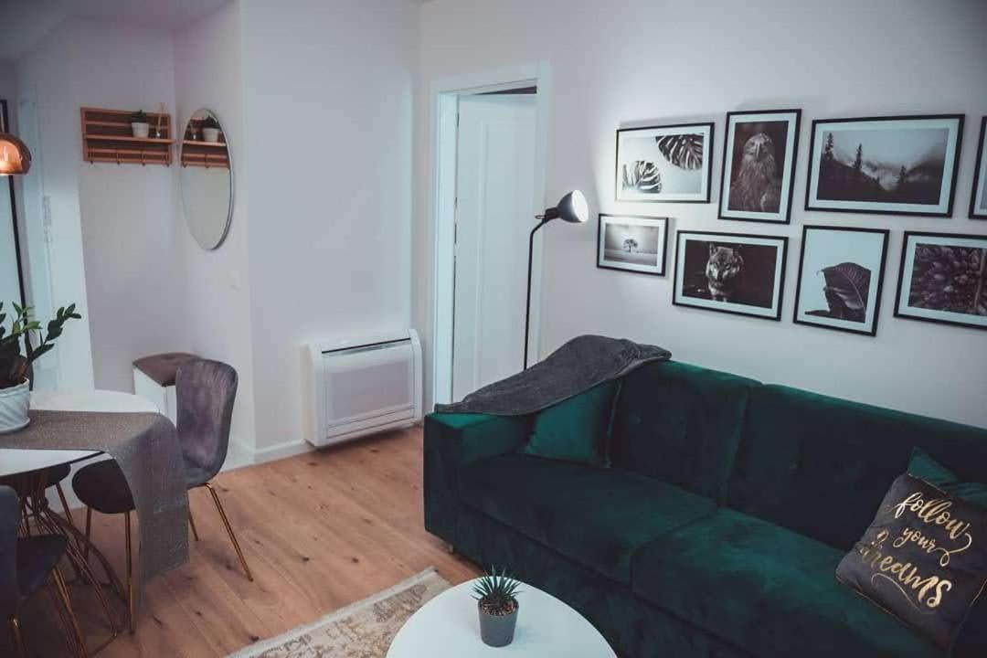 Tam Skanderbeg Square Serviced City Center Apartment No1 Tirana Buitenkant foto